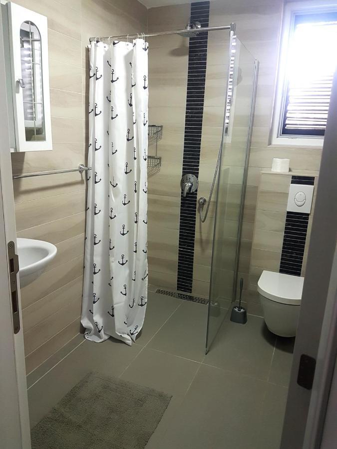 Villa Niva วีร์ ภายนอก รูปภาพ